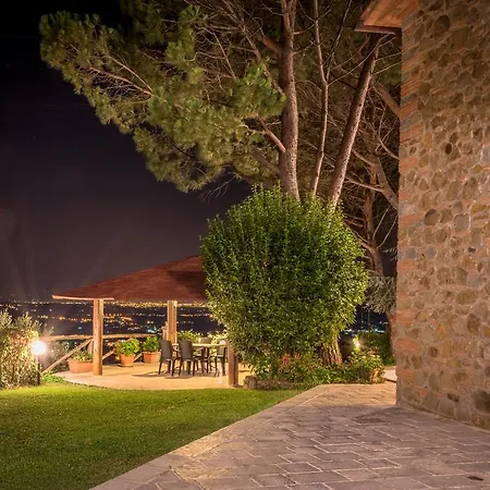 Borgo Dei Gigli Лампореккьо
